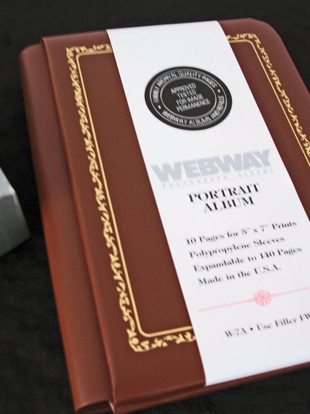 Webway classic leather photo album 5 x 7   5/10 pages--Expandable.  Takes FW-7